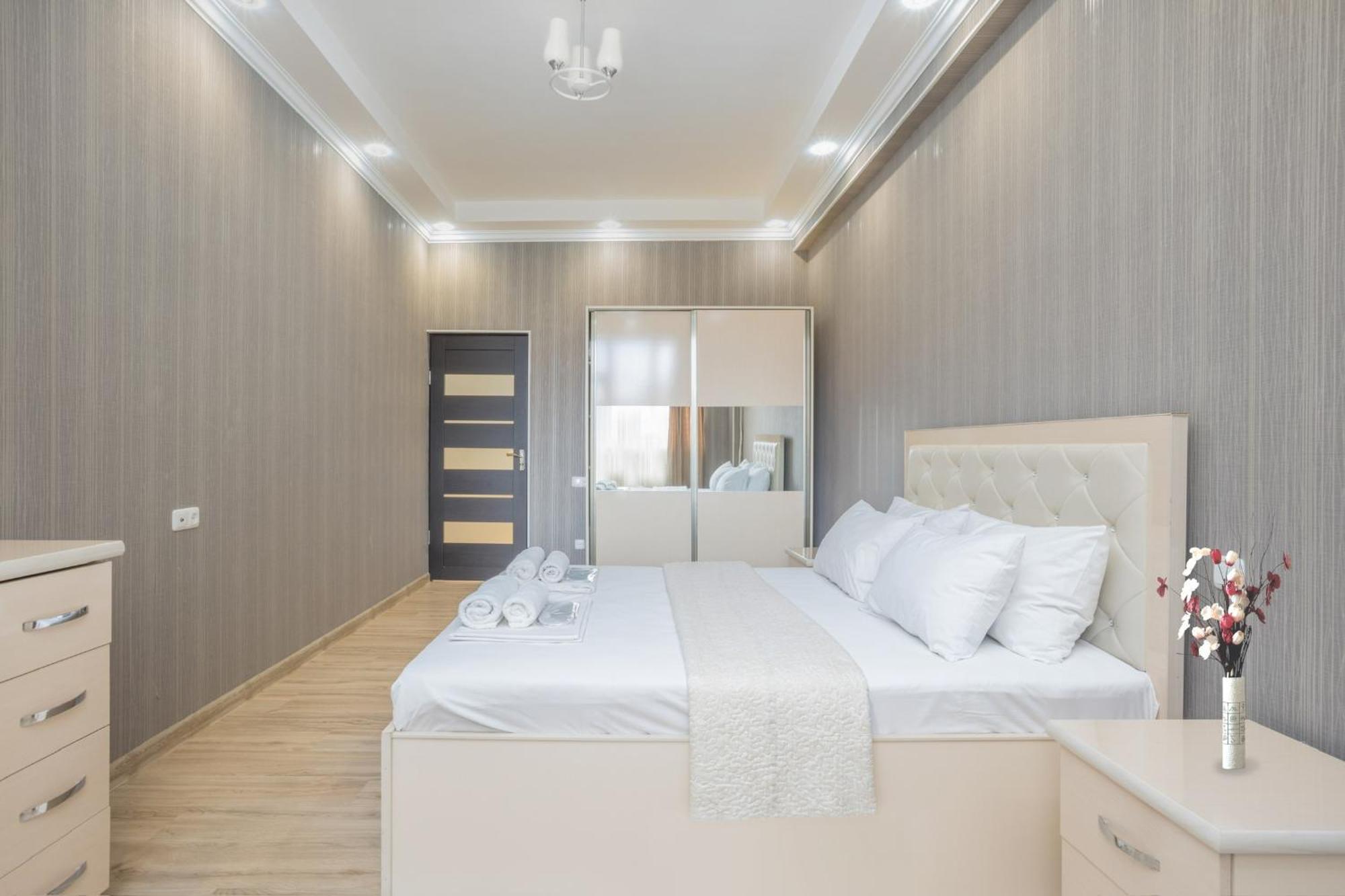 2 Bedrooms 2 Bathrooms Large And Lux Apartment Best Location Erywań Zewnętrze zdjęcie